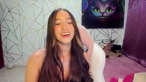 Snapshot of katalina_2101 chatting on 10.15.25 Katalina online show from 10.15.25