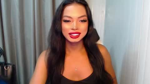 Snapshot of katalina_rouge chatting on 04.08.26 IVY JANE online show from 04.08.26