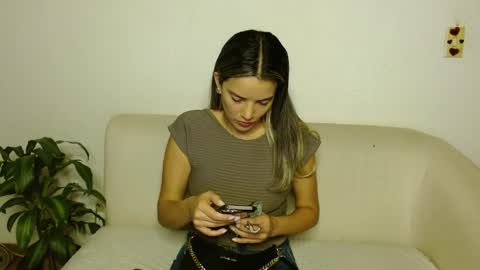 Snapshot of katalina_sexygirl chatting on 05.21.26 Katalina online show from 05.21.26