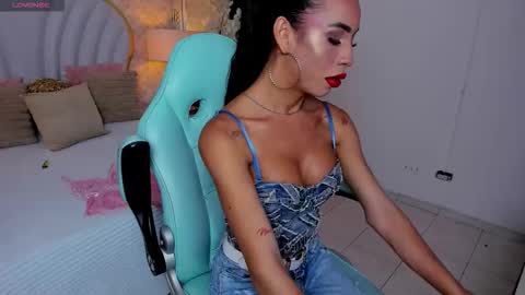 Snapshot of katamillants777 chatting on 10.24.25 Kata Millants online show from 10.24.25