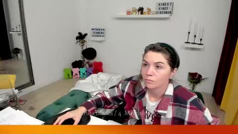    online show from 03.04.25