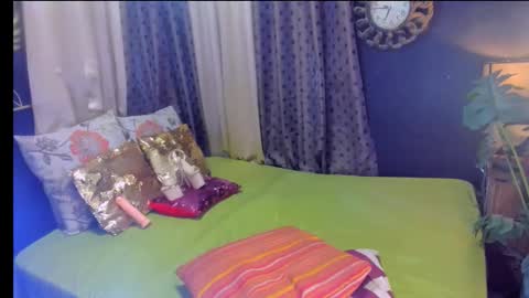 Snapshot of katarina_hot_mistress chatting on 09.14.25 katarina online show from 09.14.25