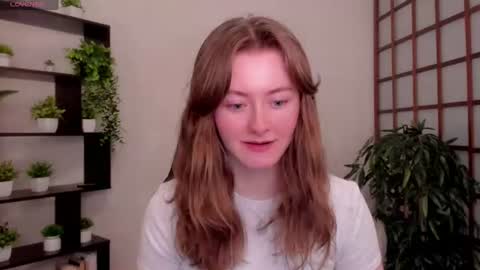 Snapshot of kate_cuddle chatting on 07.29.26 Kate online show from 07.29.26