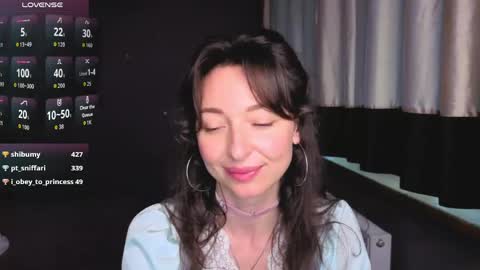 Snapshot of kate_millersi chatting on 05.11.26 Kare online show from 05.11.26