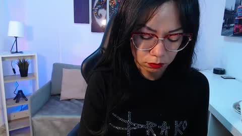 Kate  online show from 10.21.25