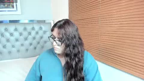 Snapshot of kate_pickman chatting on 06.14.26 kate online show from 06.14.26