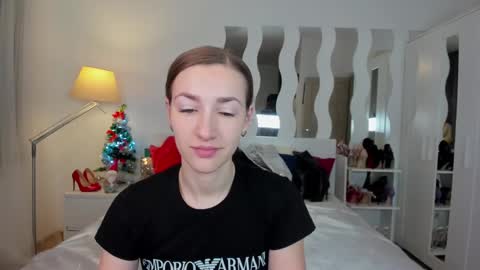 kate_redgar online show from 01.13.25