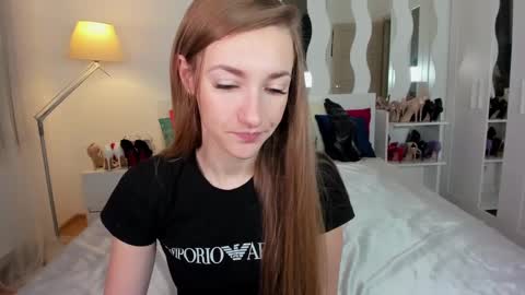 kate_redgar online show from 02.01.25
