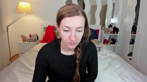 kate_redgar online show from 02.16.25