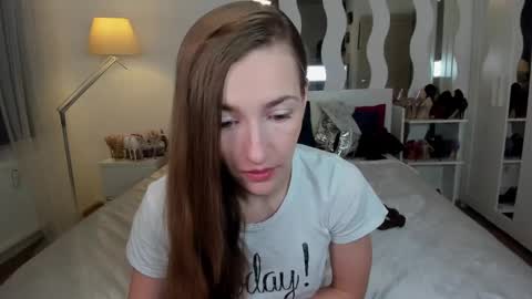 kate_redgar online show from 02.27.25