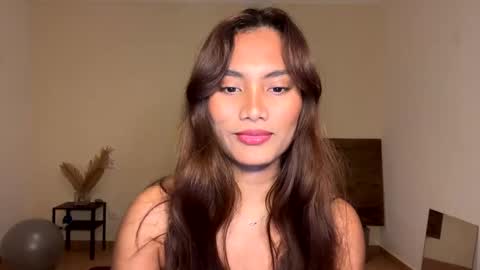 Kate Dami online show from 02.08.25