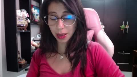 Snapshot of kateeen18 chatting on 11.13.25 Kateeen18 online show from 11.13.25