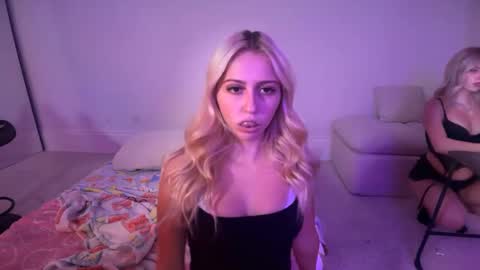kateharperr online show from 09.22.25