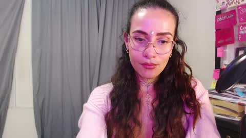 Snapshot of katehathor8 chatting on 01.21.25 kate keith but here i prefer My Goddess independient model online show from 01.21.25