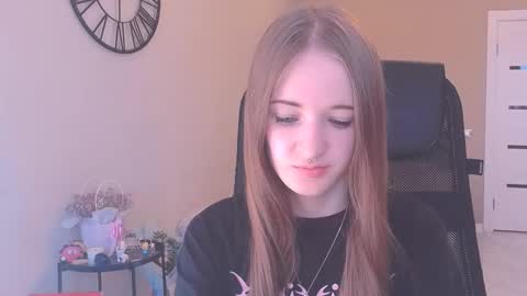 katekayer online show from 09.13.25