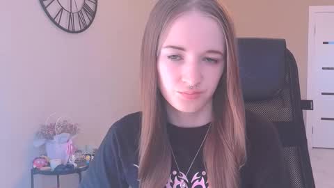 katekayer online show from 09.14.25