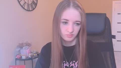 katekayer online show from 09.17.25