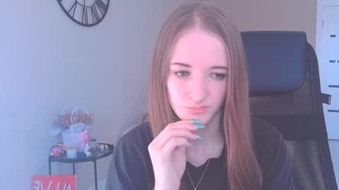 katekayer online show from 09.22.25