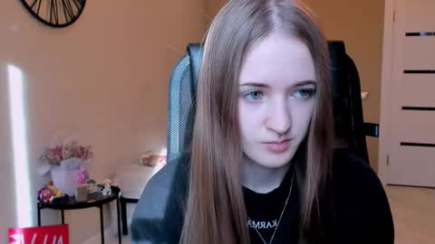 katekayer online show from 11.04.25