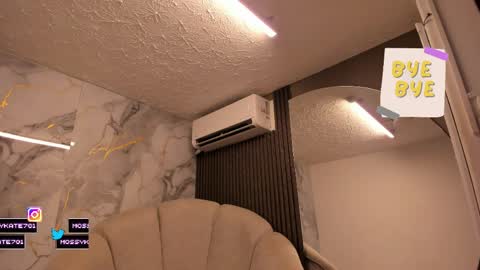 Im Katherine but call me Kate  online show from 03.31.26