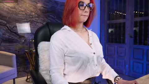 Snapshot of kateowens chatting on 01.30.25 Kate Owens online show from 01.30.25