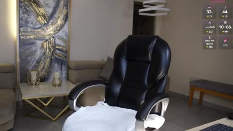 Snapshot of kateowens chatting on 02.10.25 Kate Owens online show from 02.10.25