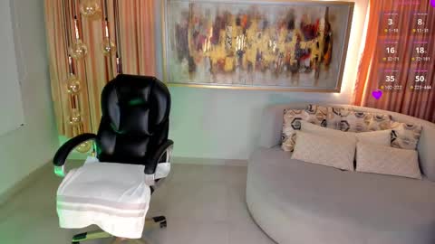 Snapshot of kateowens chatting on 02.18.25 Kate Owens online show from 02.18.25