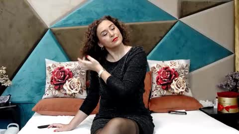 Snapshot of katequeenx chatting on 10.21.25 KateQueenston -- online show from 10.21.25