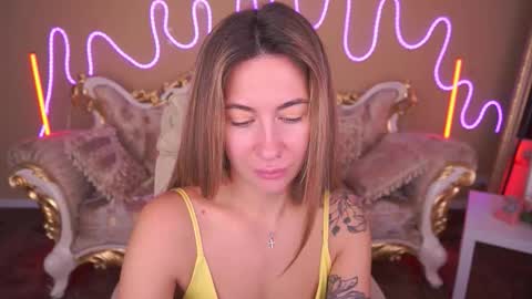 Snapshot of kateshanny chatting on 11.12.25 Kate online show from 11.12.25