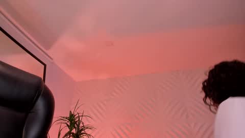 Snapshot of katesunder chatting on 02.11.25 K A T E online show from 02.11.25