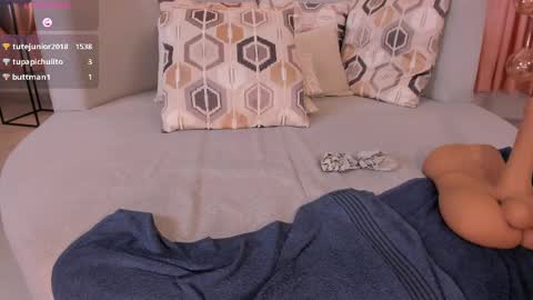 Snapshot of katesunder chatting on 02.24.25 K A T E online show from 02.24.25