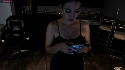 Snapshot of katesunder chatting on 09.29.25 K A T E online show from 09.29.25