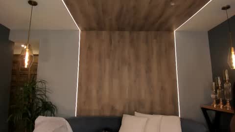 K A T E  online show from 02.12.26