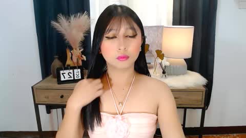 Snapshot of katetemptress69 chatting on 10.27.25 KATE online show from 10.27.25