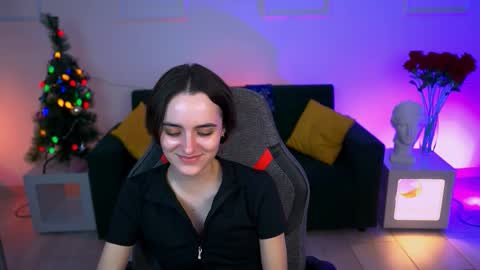 katewillows online show from 12.14.25