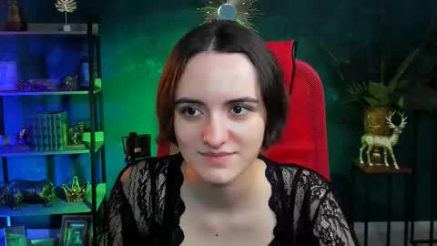 katewillows online show from 02.01.26