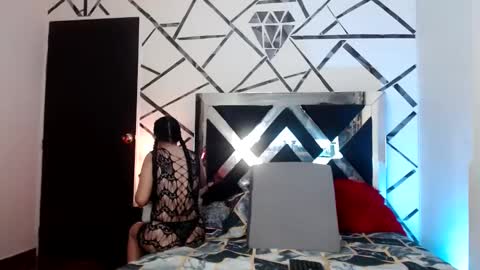 Snapshot of kathe_sant chatting on 01.26.25 KATHE SANT online show from 01.26.25