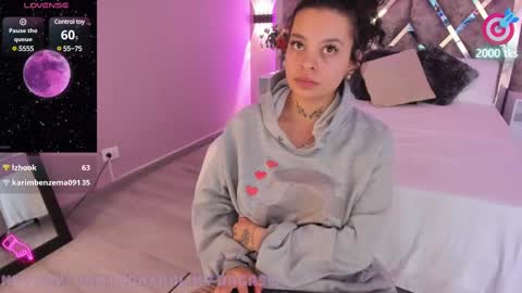 KatheGomez  online show from 02.18.25