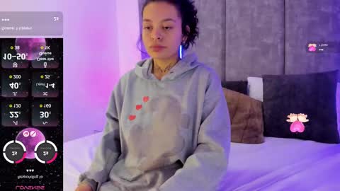 KatheGomez  online show from 02.20.25