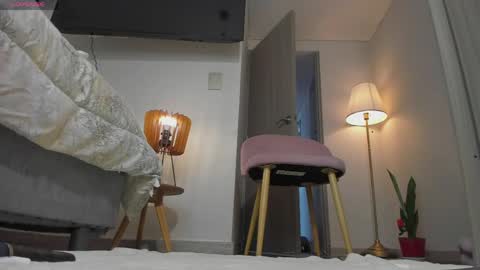 Kathee Saenz online show from 04.17.26