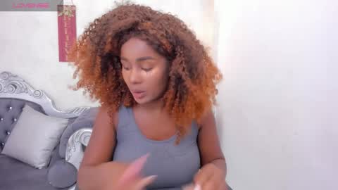 Snapshot of katherin_cruzz chatting on 10.19.25 katherin online show from 10.19.25