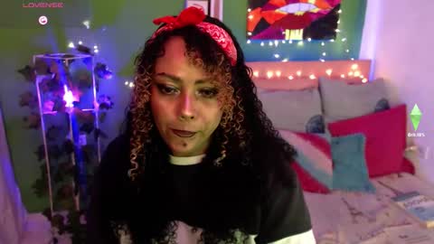 Snapshot of katherincastillo chatting on 10.22.25 katherin online show from 10.22.25