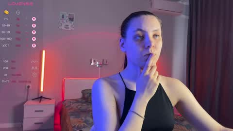 Snapshot of katherine__ross chatting on 05.24.26 katherine__ross online show from 05.24.26