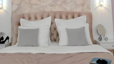 KatherineJan online show from 04.11.26