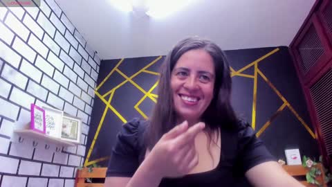 Paola online show from 01.14.25