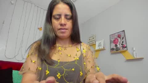 Paola online show from 02.07.25