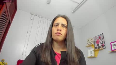 Paola online show from 03.12.25