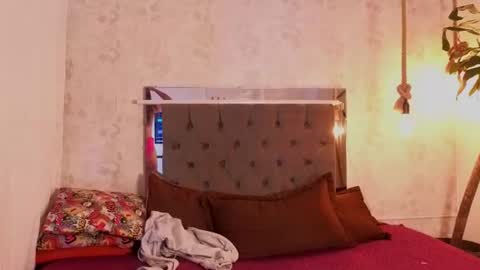 Snapshot of kathira_londres chatting on 07.15.26 Sofia online show from 07.15.26