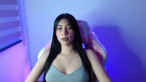 Snapshot of kathy_de chatting on 10.25.25 kathy de online show from 10.25.25