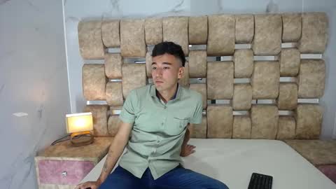 Kaht y Aiden online show from 01.12.26